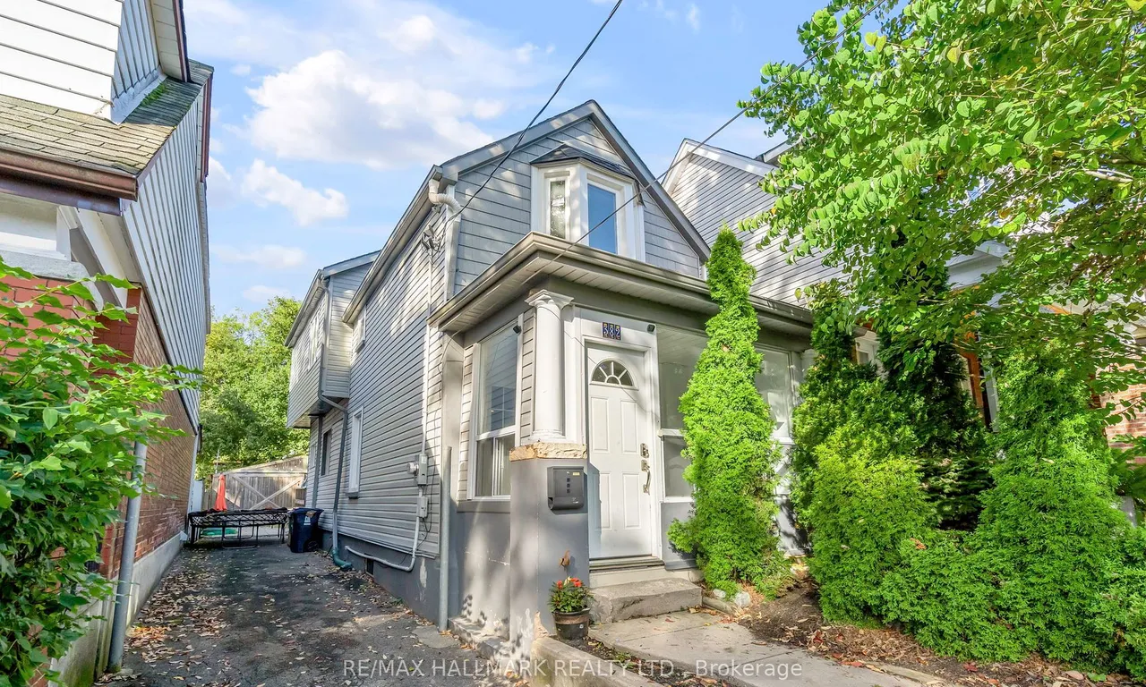 382 Rhodes Ave, Toronto, ON M4L 3A5