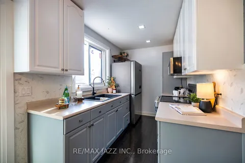 639 Bloor St, Oshawa, ON L1H 3N4