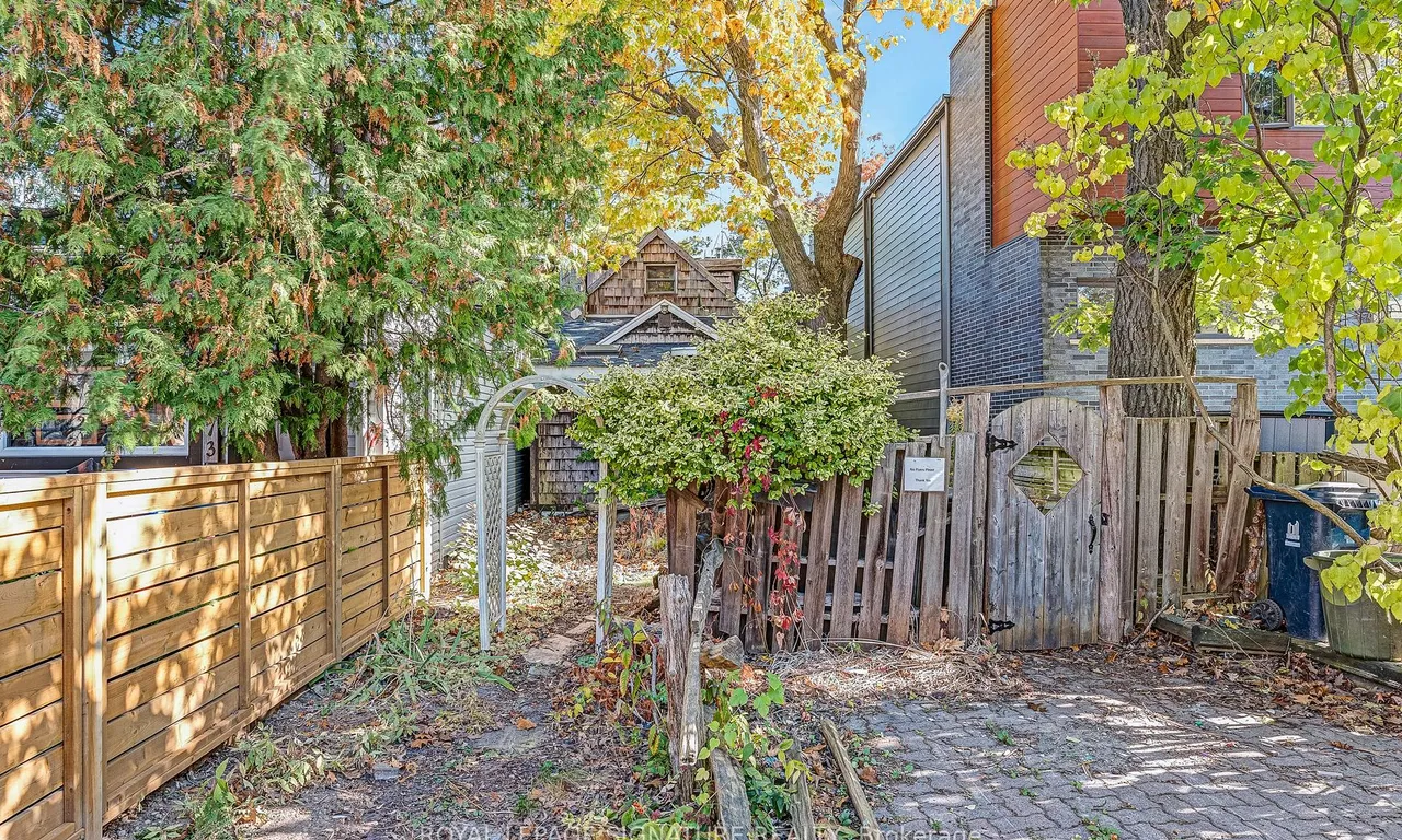 271 Victoria Park Ave, Toronto, ON M4E 2S6