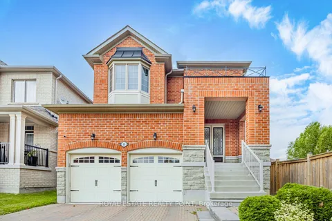 69 Braebrook Dr, Whitby, ON L1R 0M9