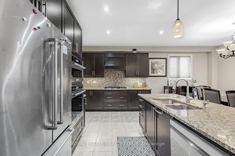 69 Braebrook Dr, Whitby, ON L1R 0M9