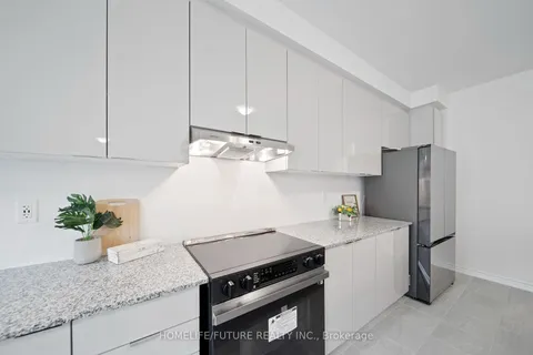 1408 Mockingbird Sq, Pickering, ON L0H 1J0