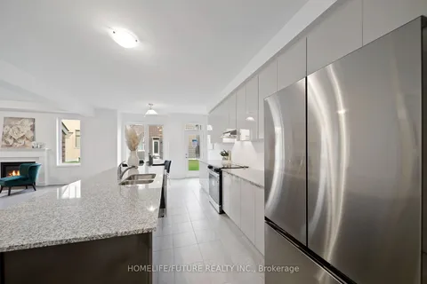 1408 Mockingbird Sq, Pickering, ON L0H 1J0