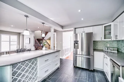 4 Radford Dr, Ajax, ON L1T 1V9