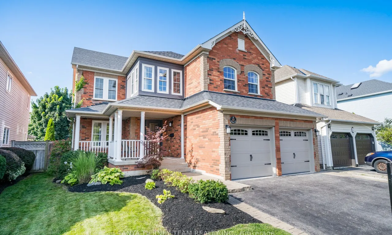 8 Nathan Ave, Whitby, ON L1M 1J3
