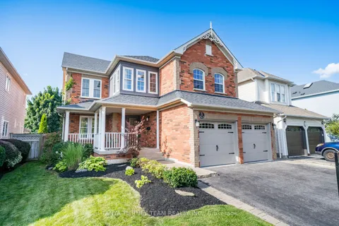 8 Nathan Ave, Whitby, ON L1M 1J3