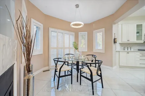 2360 Canterbury Cres, Pickering, ON L1X 2T6