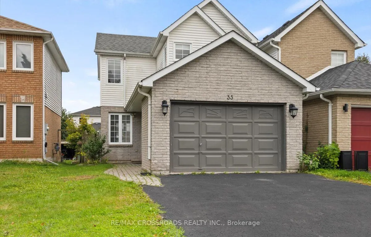 33 John Walter Cres, Clarington, ON L1E 2W6