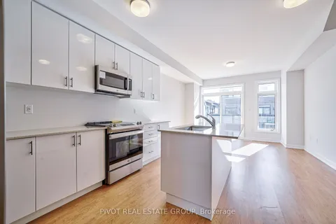 1573 Midland Ave, Toronto, ON M1P 3C1