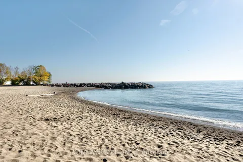 106 Willow Ave, Toronto, ON M4E 3K3