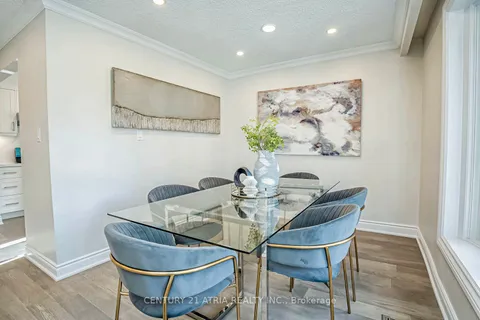 11 Valia Rd, Toronto, ON M1E 3V9