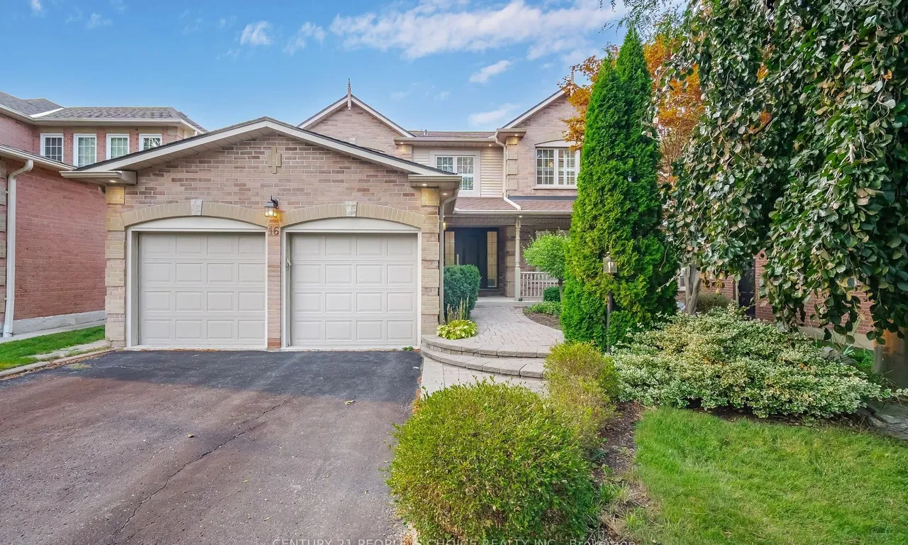 16 Kennett Dr, Whitby, ON L1P 1L5