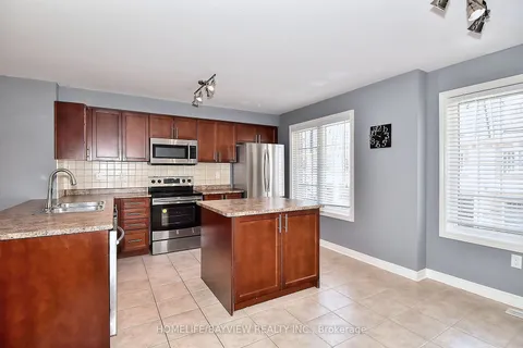 70 Jeremiah Lane, Toronto, ON M1J 0A4