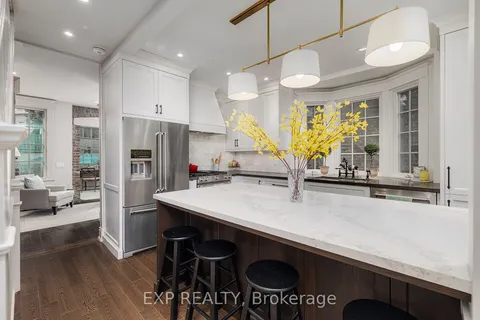 114 Rainsford Rd, Toronto, ON M4L 3N9