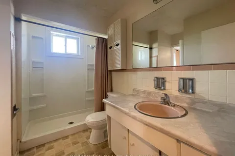 99 Amberjack Blvd, Toronto, ON M1H 2J6