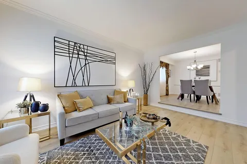 5 Haven Hill Sq, Toronto, ON M1V 1M3