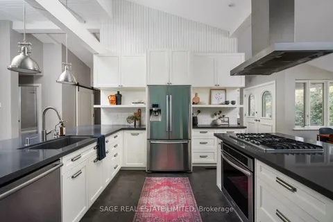 10 Wynnview Crt, Toronto, ON M1N 3K3