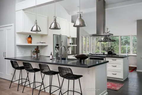 10 Wynnview Crt, Toronto, ON M1N 3K3