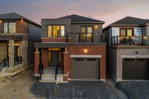 997 Queensdale Ave, Oshawa, ON L1H 1H4