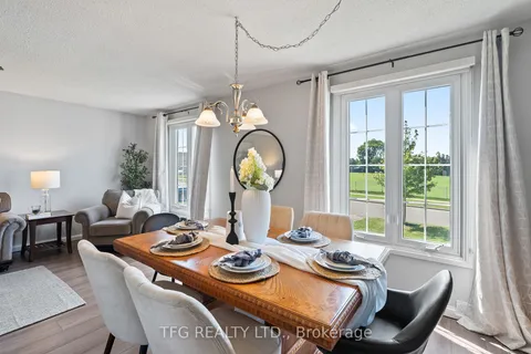 525 Laval St, Oshawa, ON L1J 6L8