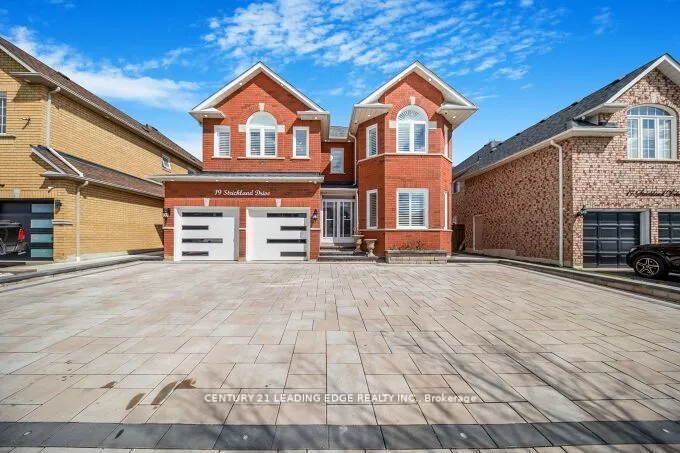 19 Strickland Dr, Ajax, ON L1T 4A1