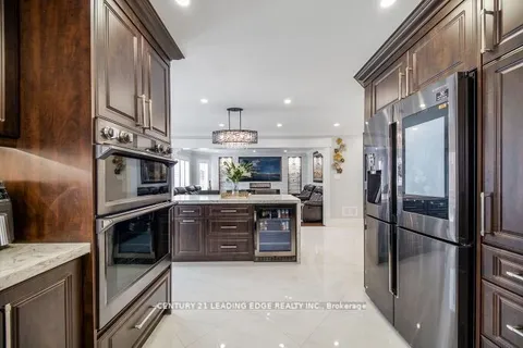 19 Strickland Dr, Ajax, ON L1T 4A1