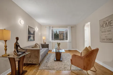 451 Bloor St, Oshawa, ON L1H 3M9