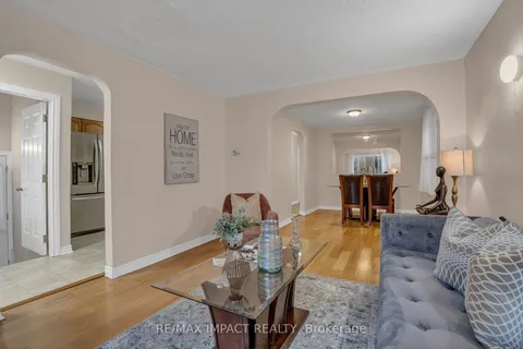 451 Bloor St, Oshawa, ON L1H 3M9