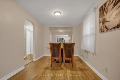 451 Bloor St, Oshawa, ON L1H 3M9