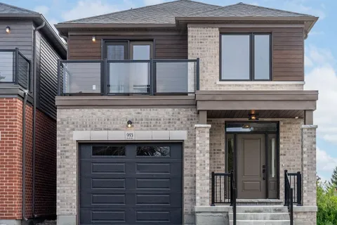 993 Queensdale Ave, Oshawa, ON L1H 1H4