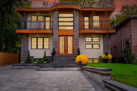 134 Manse Rd, Toronto, ON M1E 3V1