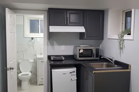 95 Prairie Dr, Toronto, ON M1L 1L6
