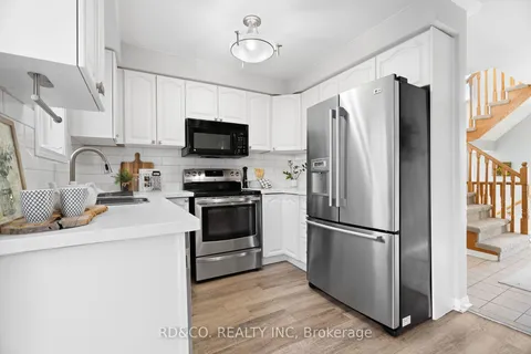 22 Beacham Cres, Clarington, ON L1B 1N2