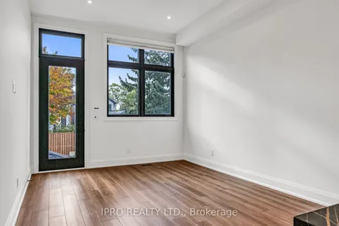 323 Mortimer Ave, Toronto, ON M4J 2C9