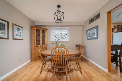 263 Bluejay Cres, Oshawa, ON L1G 6X4