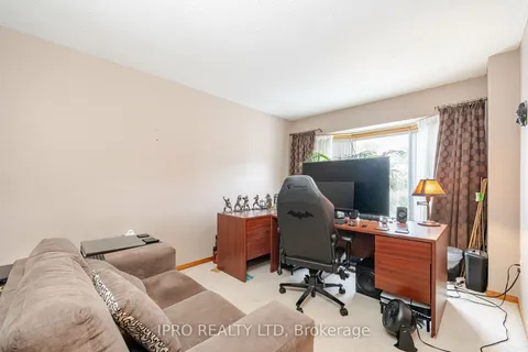 694 Amaretto Ave, Pickering, ON L1X 1L6