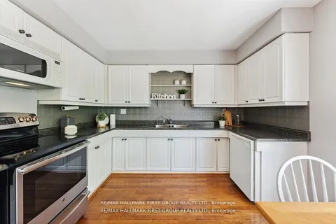 1089 Dunbarton Rd, Pickering, ON L1V 1H1
