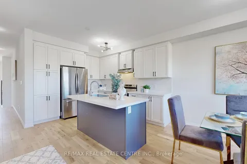 1058 Lockie Dr, Oshawa, ON L1L 0R9