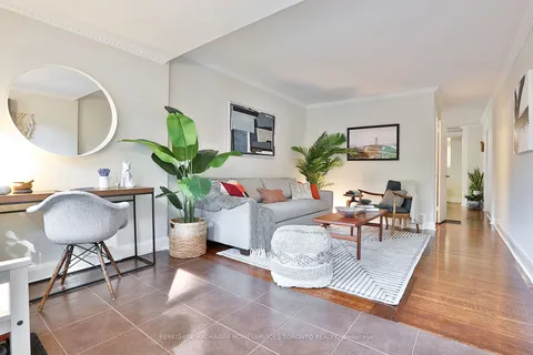 43 Golfview Ave, Toronto, ON M4E 2J9
