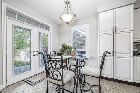 410 Carnwith Dr, Whitby, ON L1M 0A8