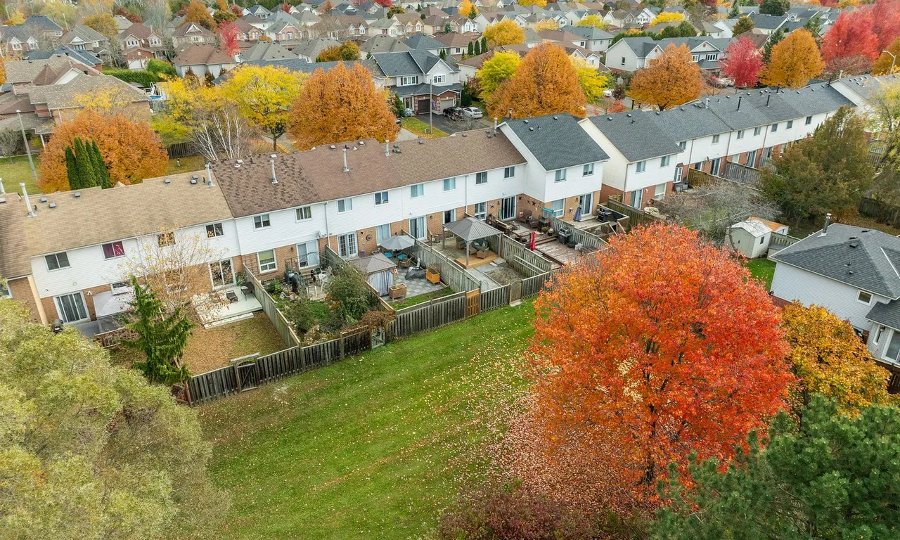 62 Pidduck St, Clarington, ON L1E 2W2