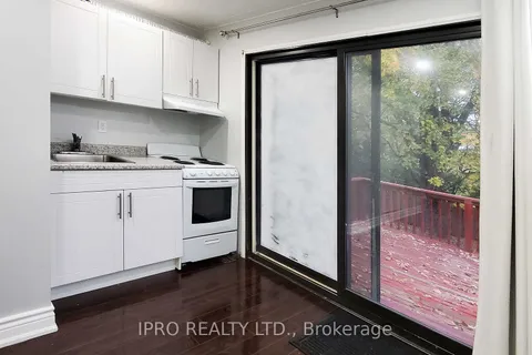 1222 Cherrydown Dr, Oshawa, ON L1H 7T2