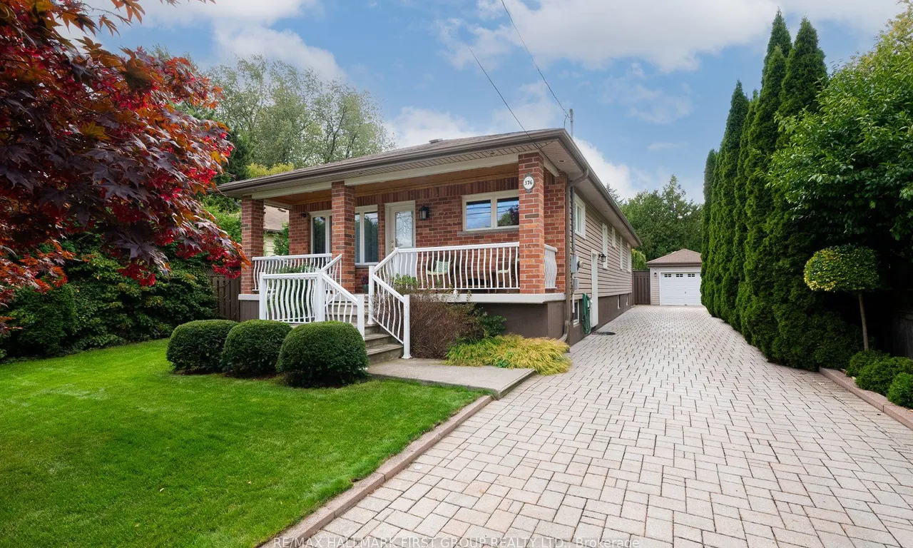 376 Rosebank Rd, Pickering, ON L1W 2N4