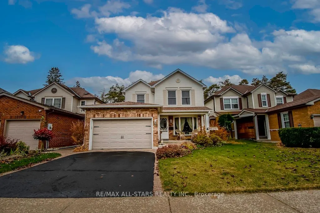 393 Elmwood Crt, Oshawa, ON L1G 7X6