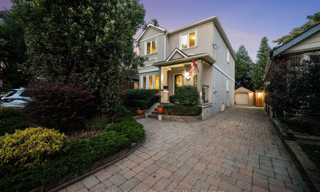 47 Derwyn Rd, Toronto, ON M4J 4N1