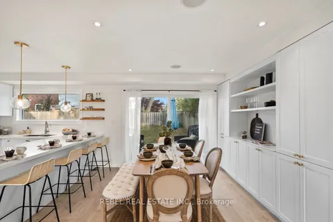 1361 Lakefield St, Oshawa, ON L1J 3Y8