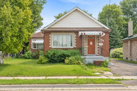 569 Howard St, Oshawa, ON L1H 4Y9