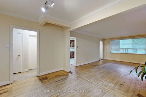 68 Marsh Rd, Toronto, ON M1K 1Y9