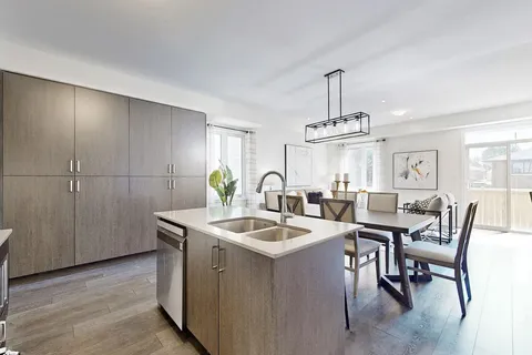 340 Okanagan Path, Oshawa, ON L1H 0A7