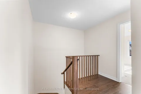 54 Bayardo Dr, Oshawa, ON L1H 7K4